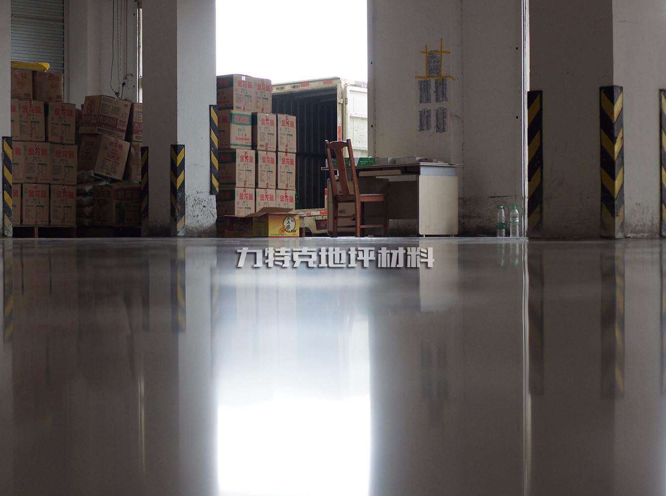 廠房倉庫地坪起砂處理-力特克 廠房倉庫地坪起砂處理-力特克